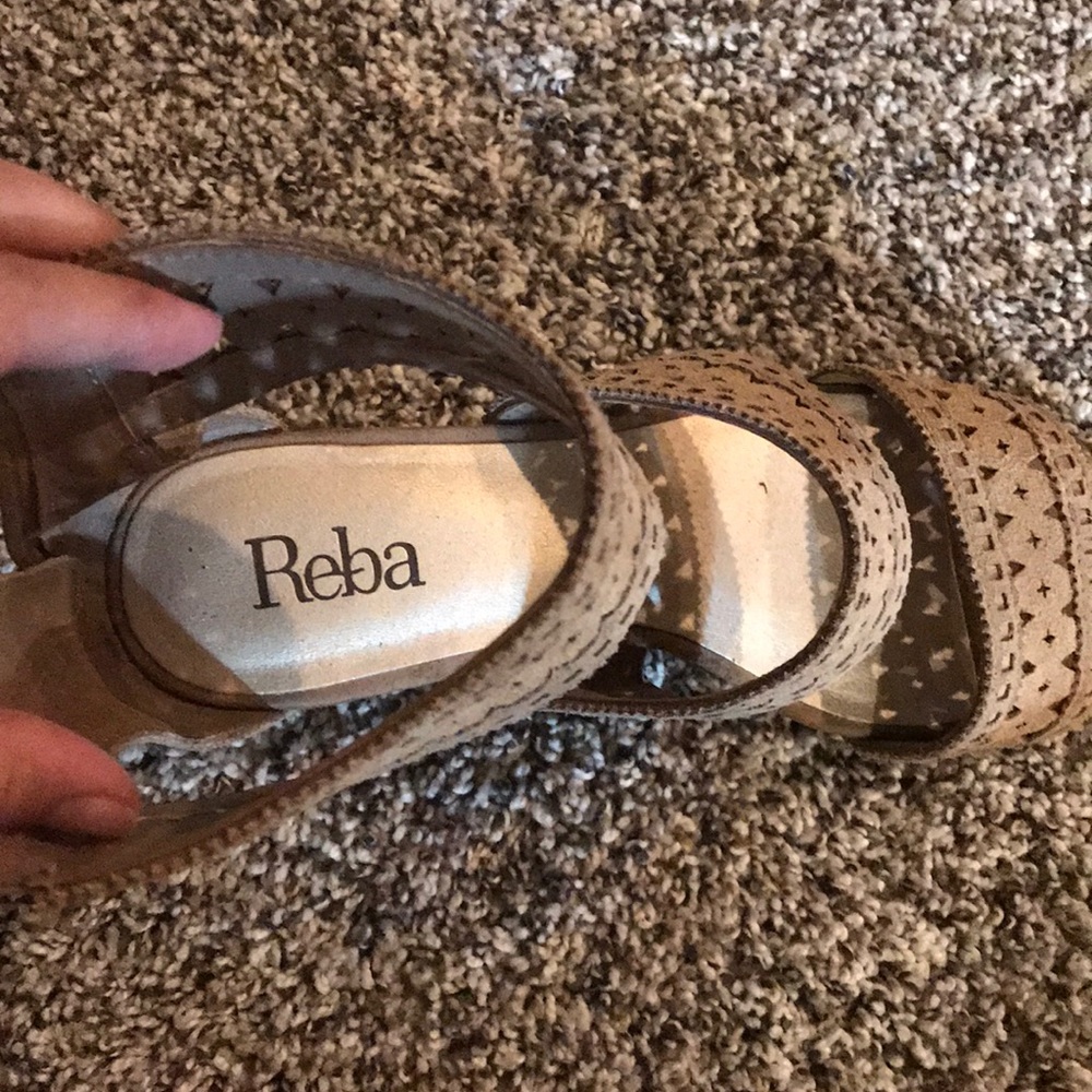 Shoes - Picture 2 of 3